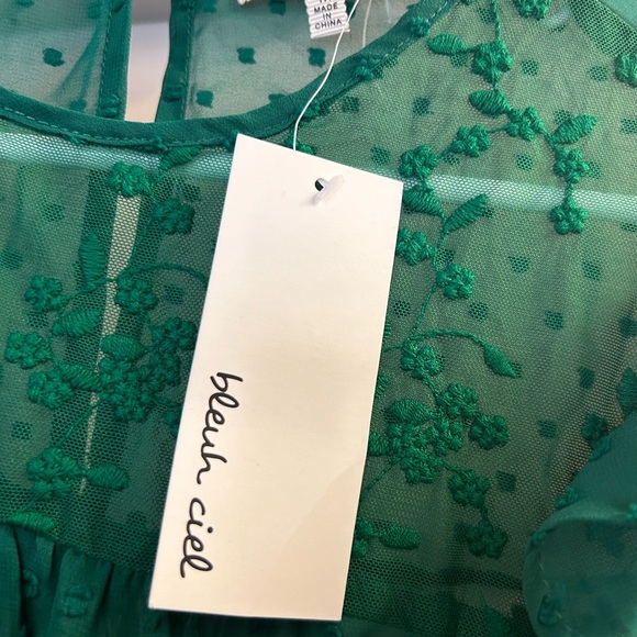 Bleuh Ciel Green Top - Picture 3 of 3